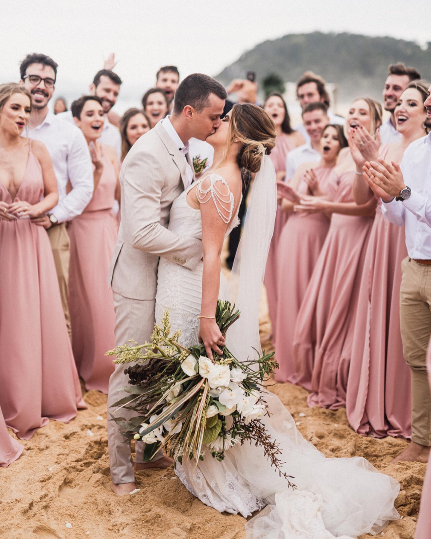 Roupa para casamento em sales restaurante